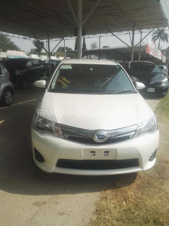 Toyota Corolla Axio 2014 for Sale in Rawalpindi Image-1