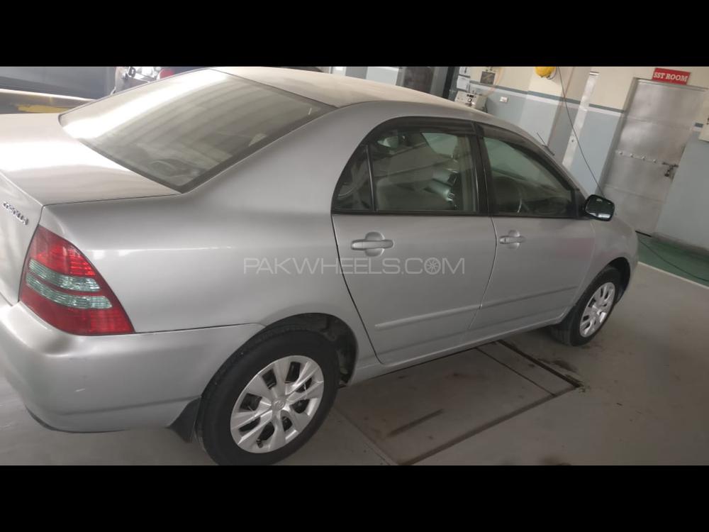 Toyota Corolla Axio 2001 for Sale in Peshawar Image-1