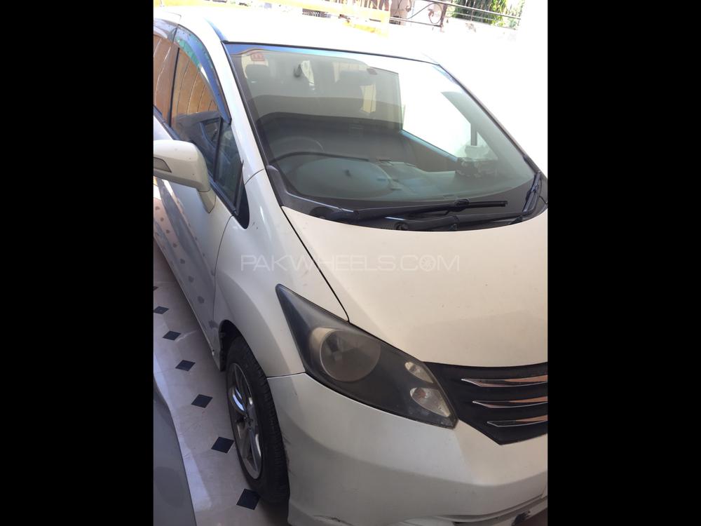 Honda Freed 2008 for Sale in Islamabad Image-1