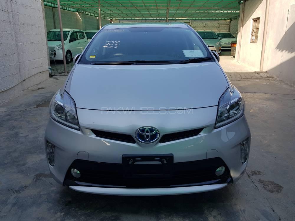 Toyota Prius 2015 for Sale in Islamabad Toyota Prius 2015 for Sale in Islamabad Image-5