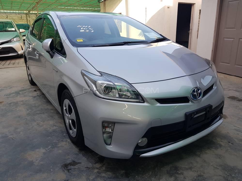 Toyota Prius 2015 for Sale in Islamabad Toyota Prius 2015 for Sale in Islamabad Image-8