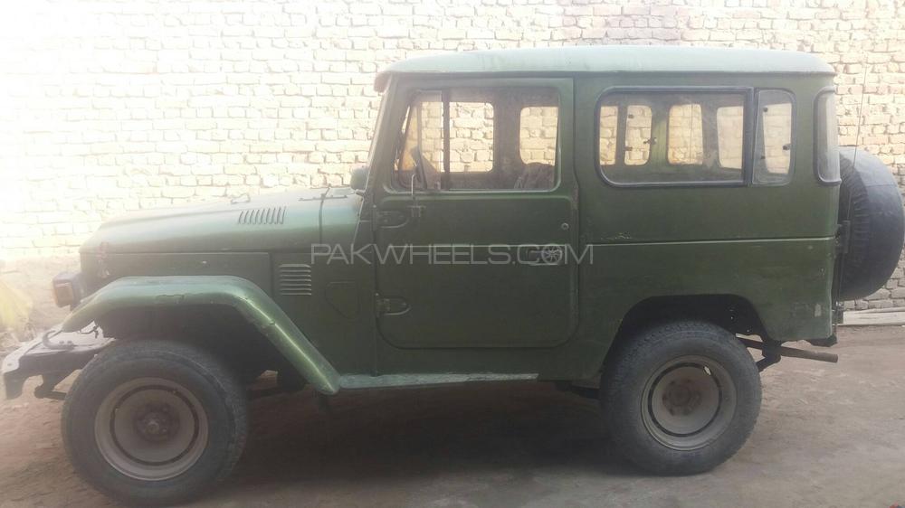 Toyota Land Cruiser 1983 for Sale in Hyderabad Image-1