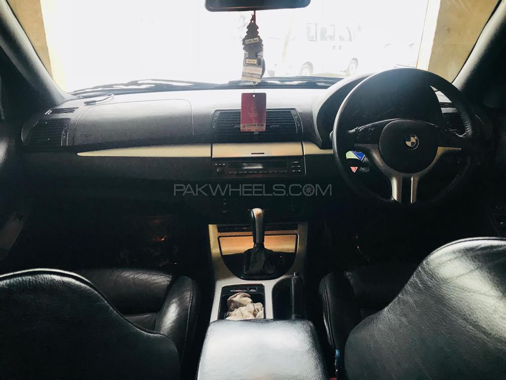 بی ایم ڈبلیو X5 2003 for Sale in سیالکوٹ بی ایم ڈبلیو X5 2003 for Sale in سیالکوٹ Image-5