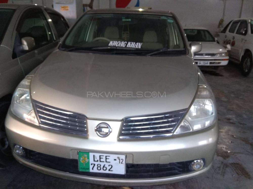 Nissan Tiida 2007 for Sale in Peshawar Image-1