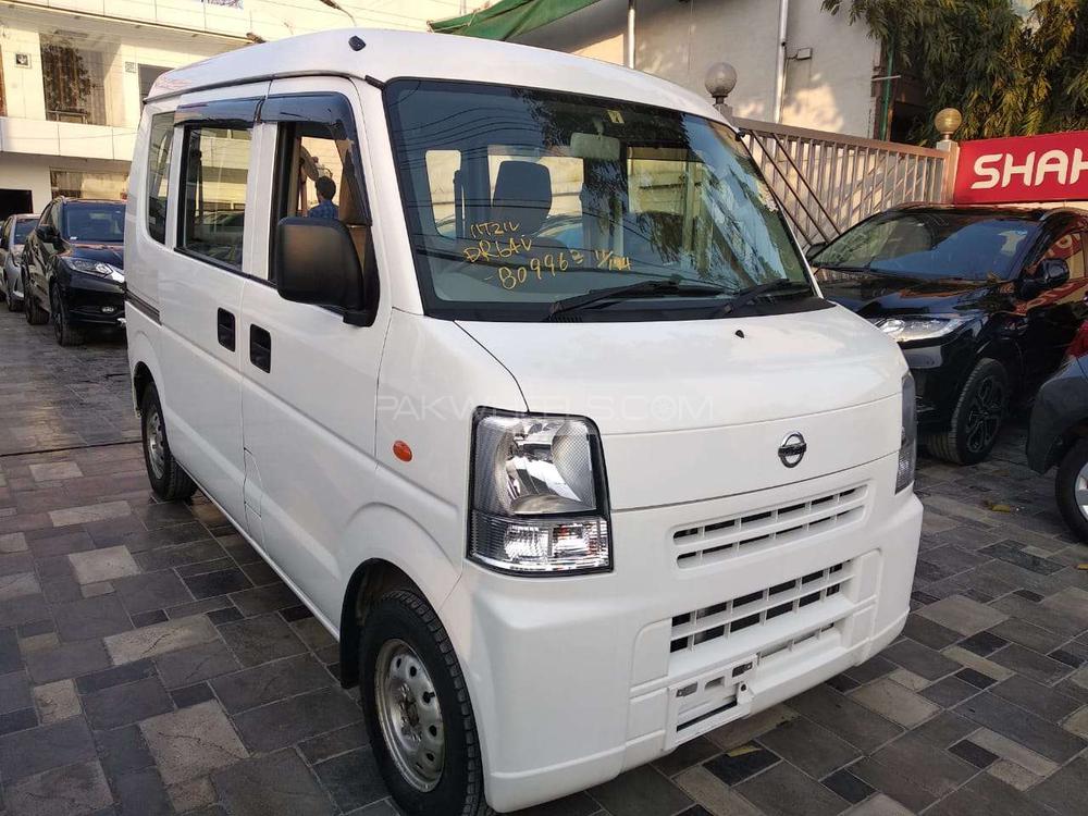 Nissan Clipper 2015 for Sale in Lahore Nissan Clipper 2015 for Sale in Lahore Image-2