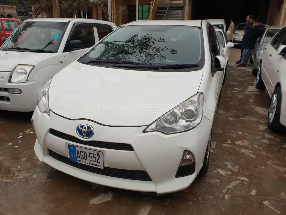 Toyota Aqua 2013 for Sale in Peshawar Image-1