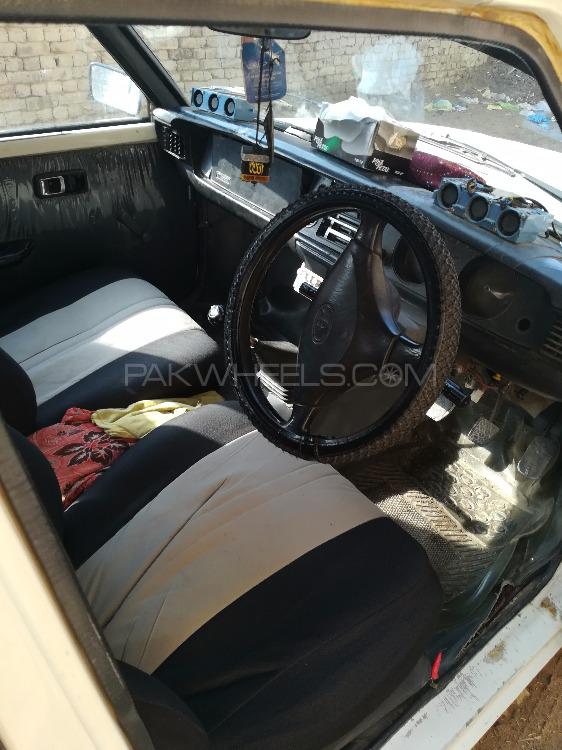 ٹویوٹا کرولا 1974 for Sale in صادق آباد ٹویوٹا کرولا 1974 for Sale in صادق آباد Image-2