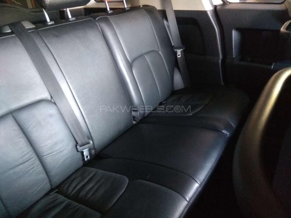 Toyota Fj Cruiser 2013 for Sale in Karachi Toyota Fj Cruiser 2013 for Sale in Karachi Image-11