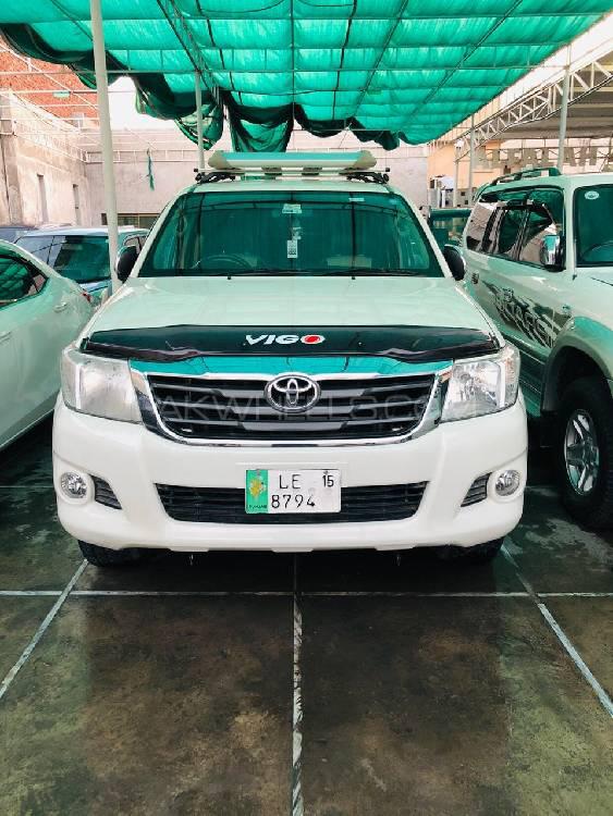 Toyota Hilux 2014 for Sale in Lahore Toyota Hilux 2014 for Sale in Lahore Image-2