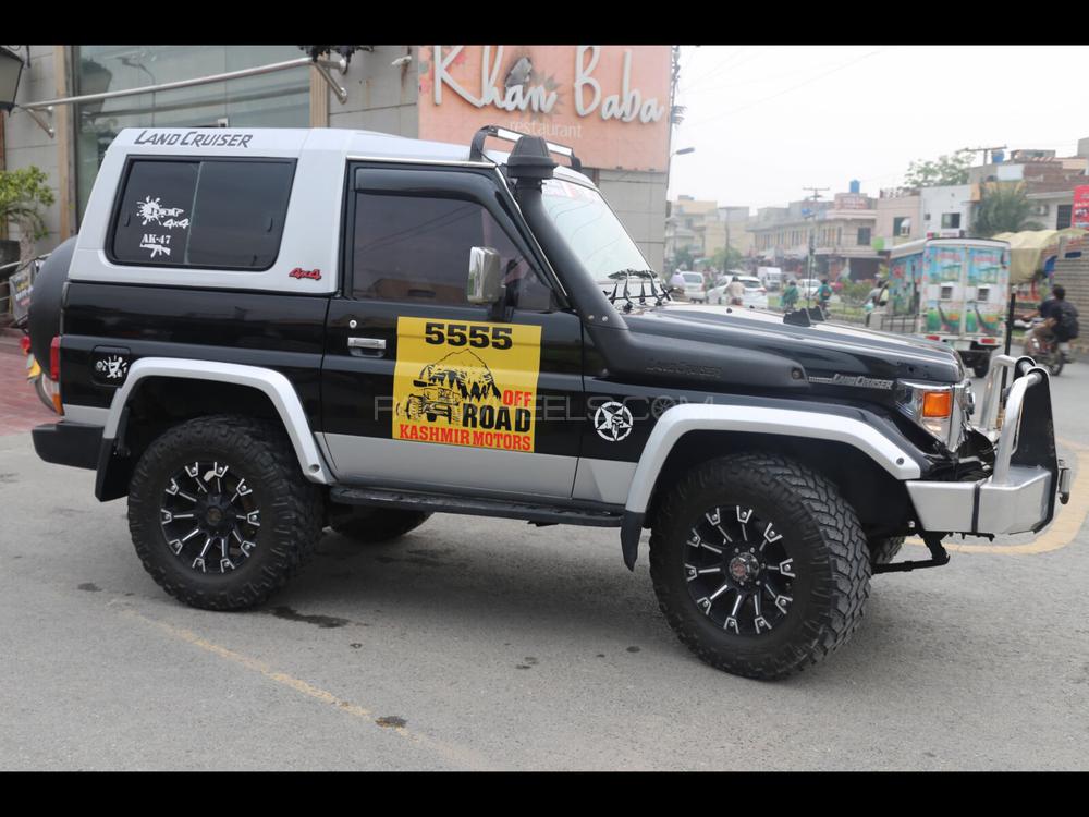 Toyota Land Cruiser 1990 for Sale in Lahore Toyota Land Cruiser 1990 for Sale in Lahore Image-7