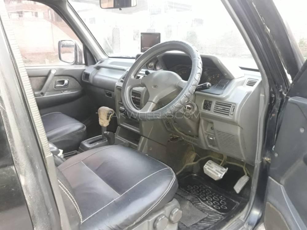 Mitsubishi Pajero 1993 for Sale in Multan Mitsubishi Pajero 1993 for Sale in Multan Image-4