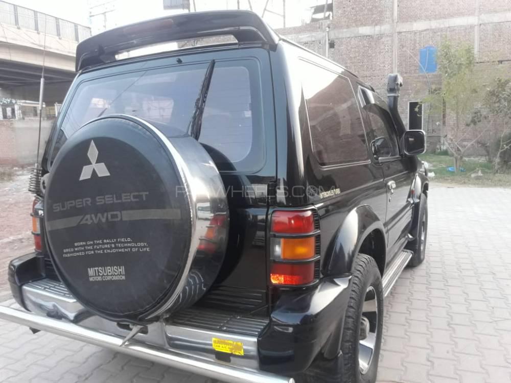 Mitsubishi Pajero 1993 for Sale in Multan Mitsubishi Pajero 1993 for Sale in Multan Image-10