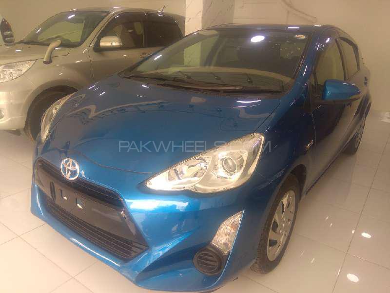 Toyota Aqua 2015 for Sale in Karachi Image-1