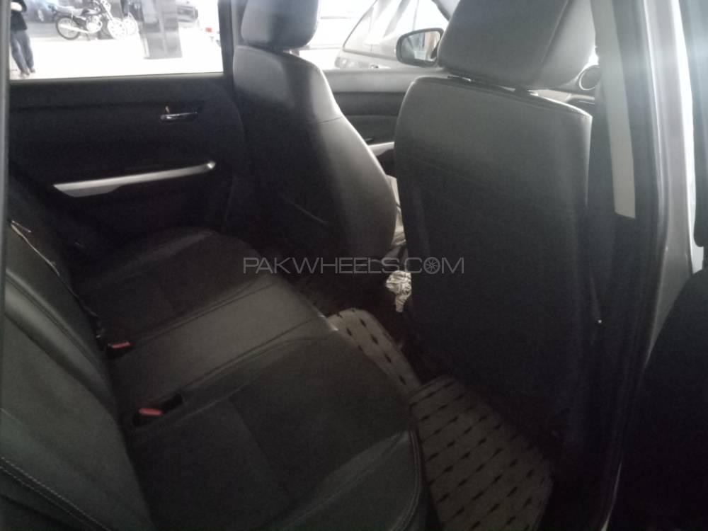 Suzuki Vitara 2017 for Sale in Lahore Suzuki Vitara 2017 for Sale in Lahore Image-7