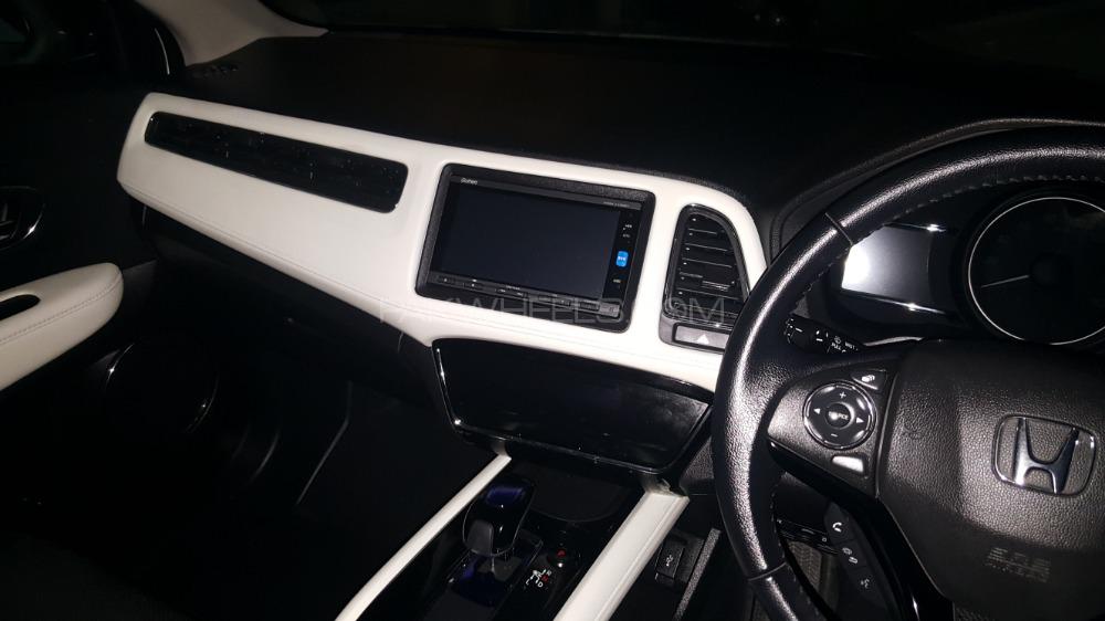 Honda Vezel 2015 for Sale in Islamabad Honda Vezel 2015 for Sale in Islamabad Image-9