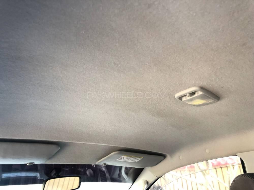 Toyota Hilux 2012 for Sale in Karachi Toyota Hilux 2012 for Sale in Karachi Image-15