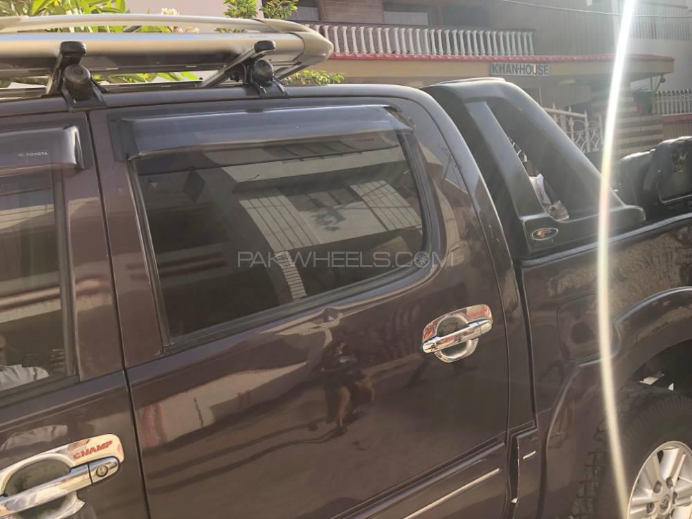 Toyota Hilux 2012 for Sale in Karachi Toyota Hilux 2012 for Sale in Karachi Image-16