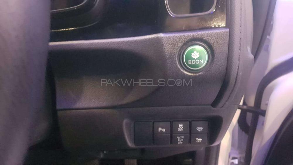 Honda Fit 2016 for Sale in Islamabad Honda Fit 2016 for Sale in Islamabad Image-4