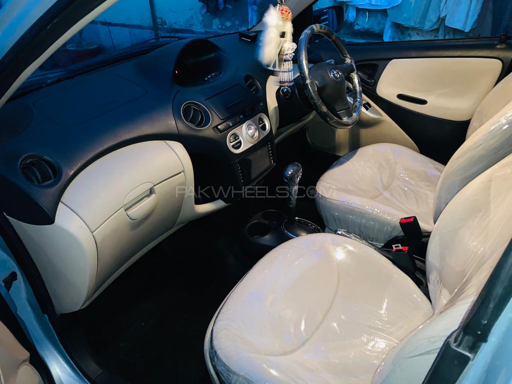 Toyota Vitz 2004 for Sale in Quetta Toyota Vitz 2004 for Sale in Quetta Image-11