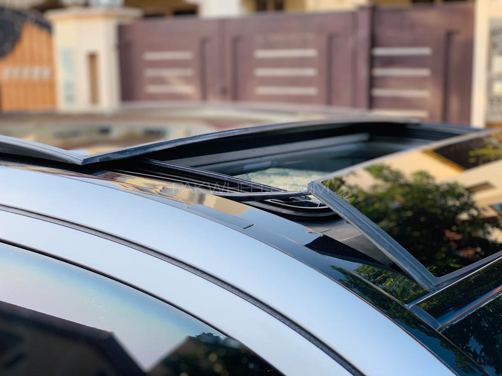 Mercedes Benz E Class 2004 for Sale in Lahore Mercedes Benz E Class 2004 for Sale in Lahore Image-9