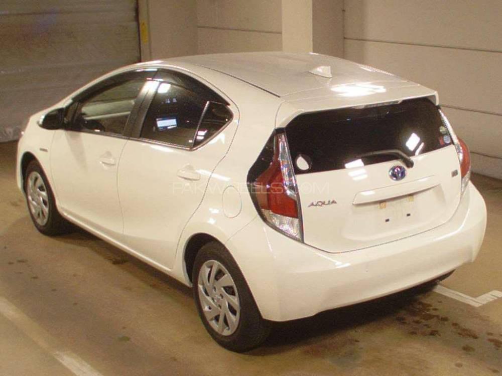 Toyota Aqua 2015 for Sale in Lahore Toyota Aqua 2015 for Sale in Lahore Image-4