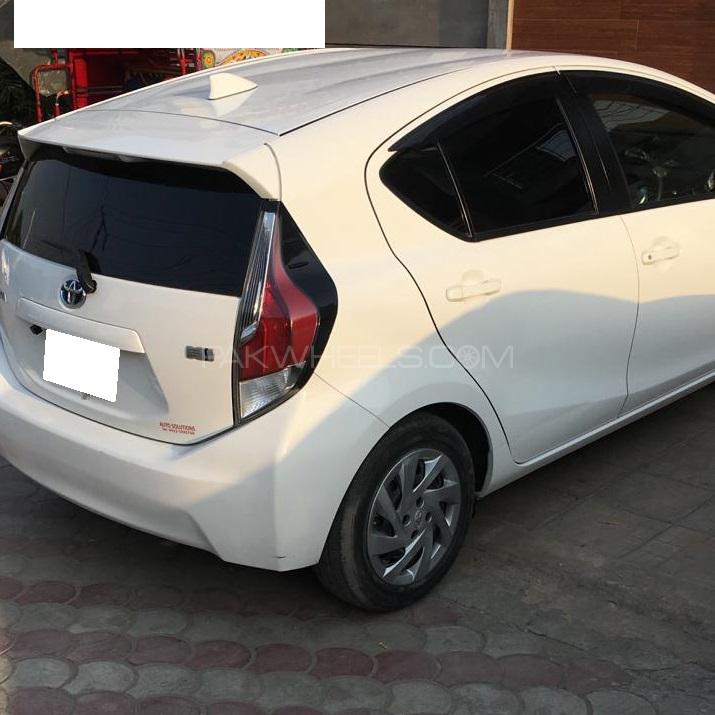 Toyota Aqua 2015 for Sale in Lahore Toyota Aqua 2015 for Sale in Lahore Image-5