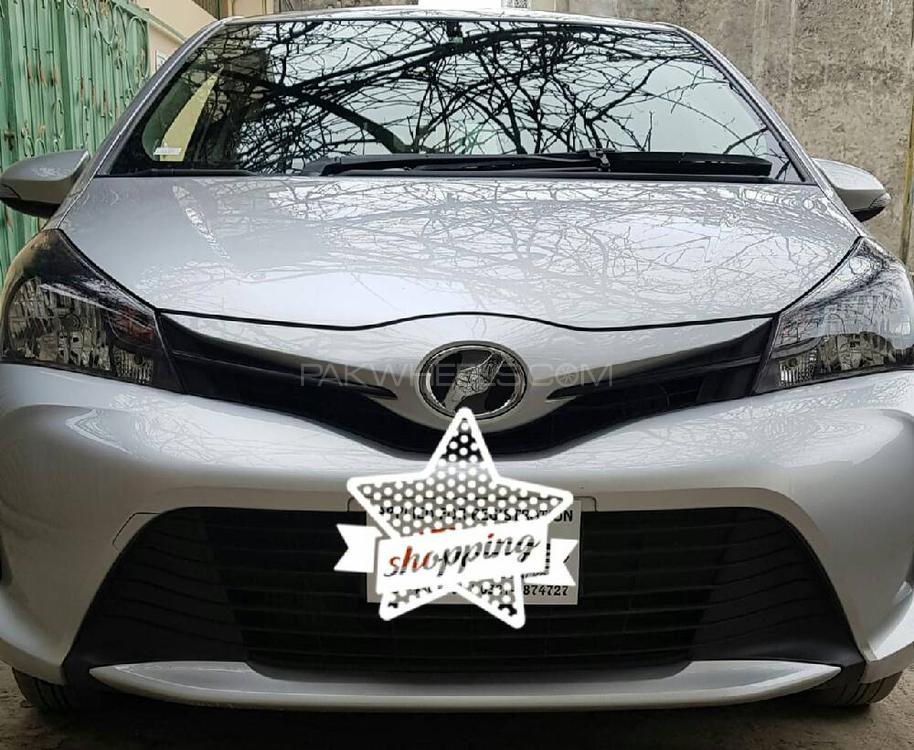 Toyota Vitz 2015 for Sale in Sialkot Image-1