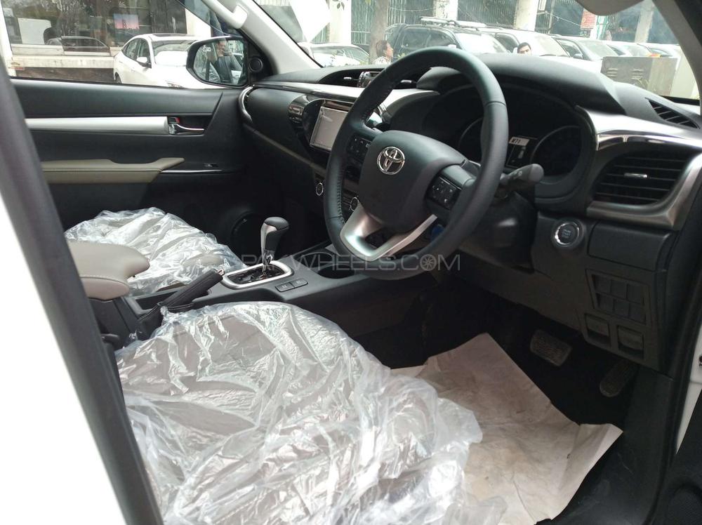 Toyota Hilux 2019 for Sale in Islamabad Toyota Hilux 2019 for Sale in Islamabad Image-12