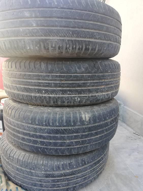5 spokes 15 size 4 tyres for sale Image-1