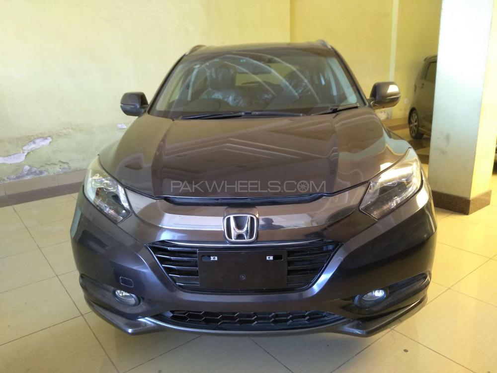 Honda Vezel 2015 for Sale in Multan Image-1