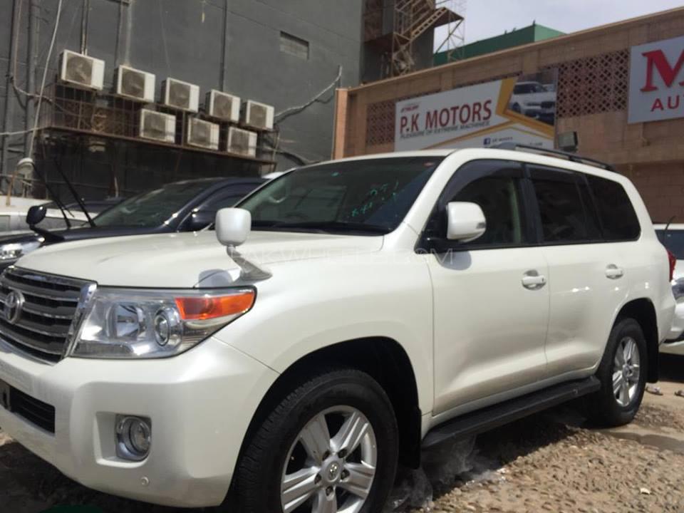 Toyota Land Cruiser 2013 for Sale in Karachi Toyota Land Cruiser 2013 for Sale in Karachi Image-3
