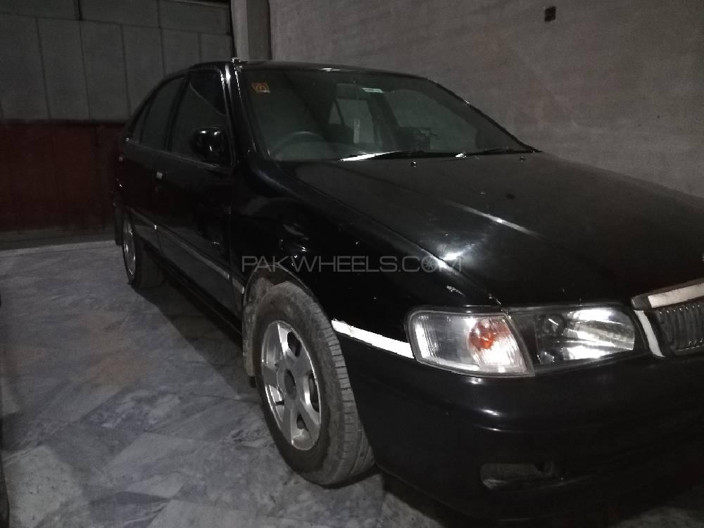 Nissan Sunny 2001 for Sale in Gujranwala Image-1