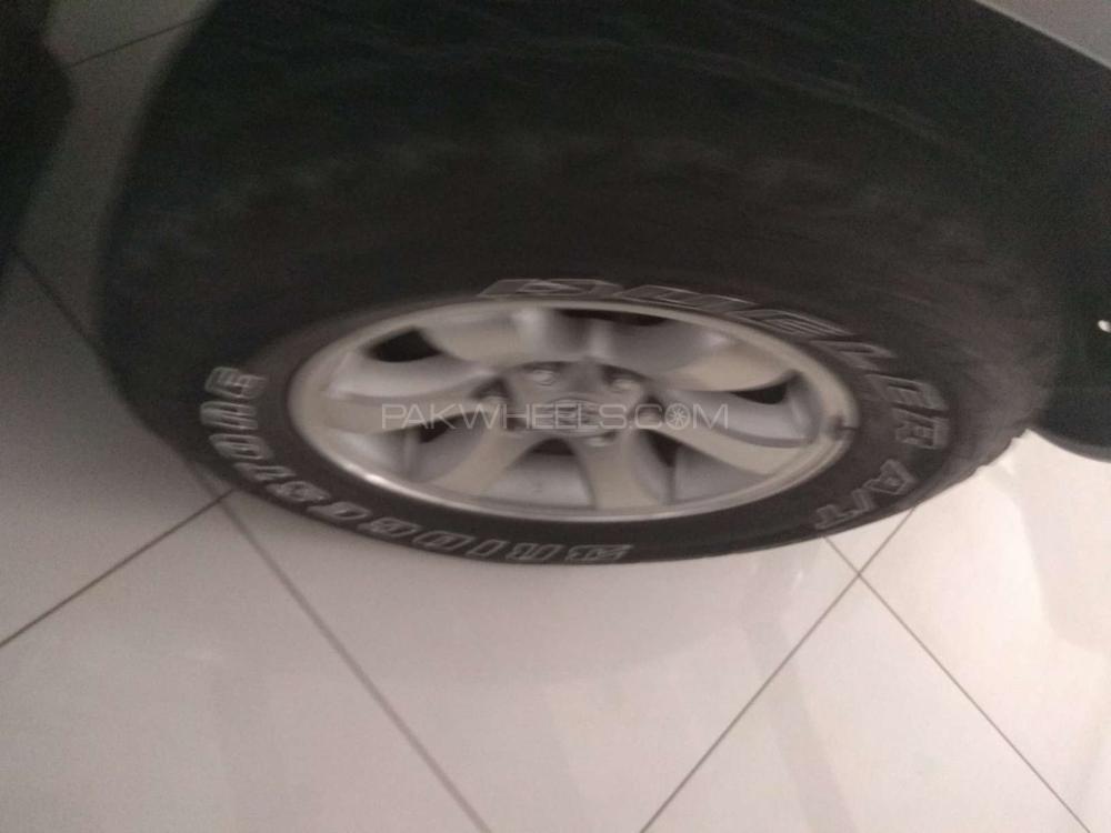 Toyota Prado 2003 for Sale in Peshawar Toyota Prado 2003 for Sale in Peshawar Image-9
