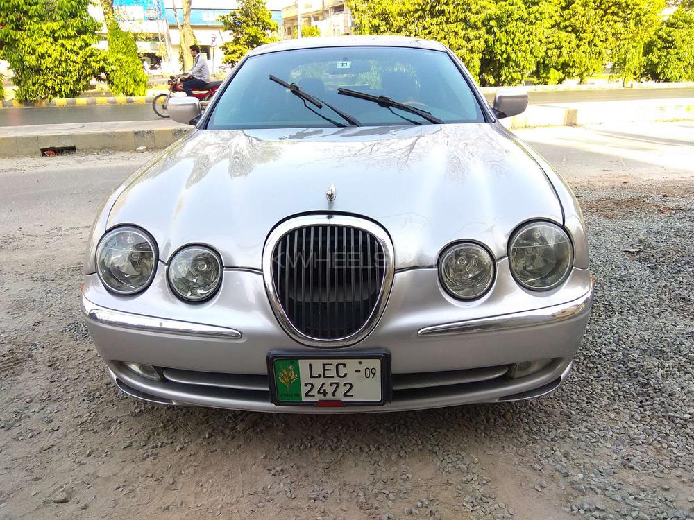 Jaguar XF 2000 for Sale in Lahore Image-1