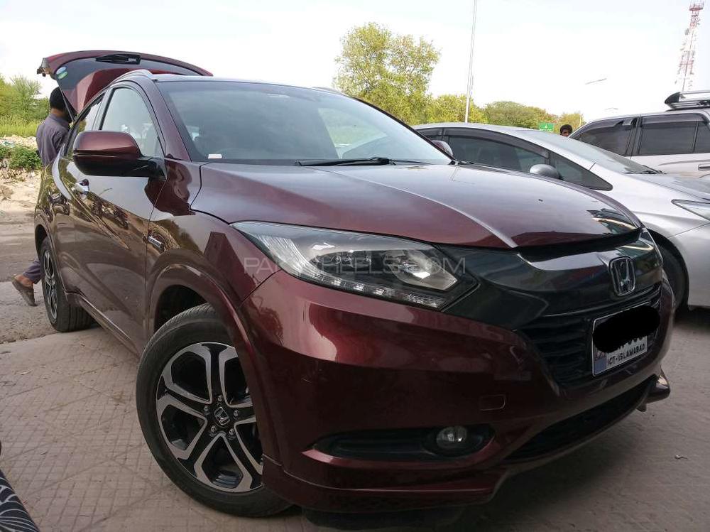 Honda Vezel 2015 for Sale in Islamabad Image-1