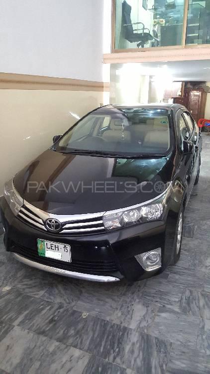 Toyota Corolla 2015 for Sale in Lahore Image-1
