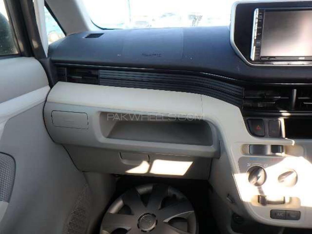 Daihatsu Move 2016 for Sale in Lahore Daihatsu Move 2016 for Sale in Lahore Image-11