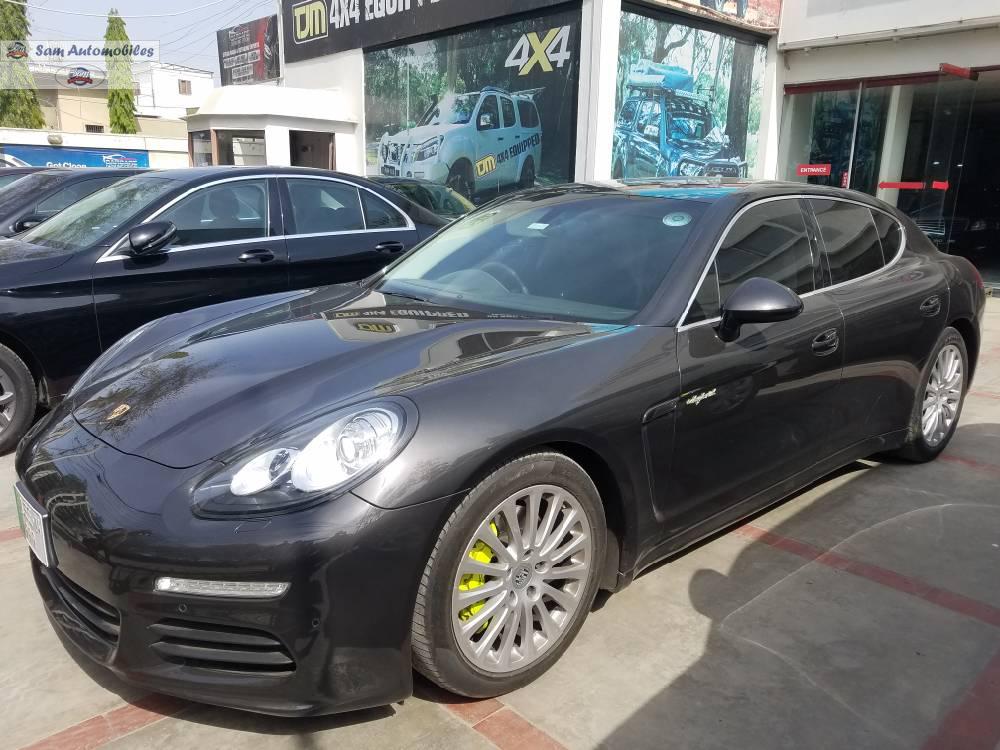 Porsche Panamera 2014 for Sale in Karachi Porsche Panamera 2014 for Sale in Karachi Image-5