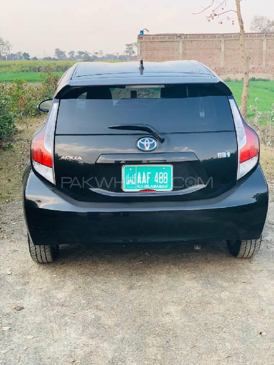 ٹویوٹا اکوا 2015 for Sale in فیصل آباد ٹویوٹا اکوا 2015 for Sale in فیصل آباد Image-3
