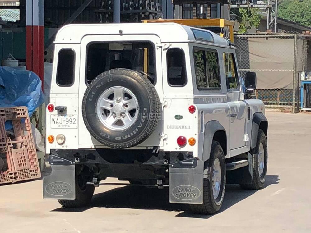 Land Rover Defender 2006 for Sale in Islamabad Land Rover Defender 2006 for Sale in Islamabad Image-8