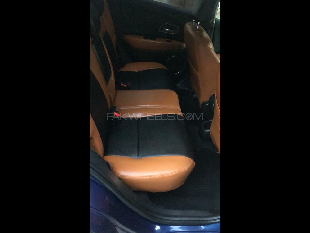 Honda Vezel 2014 for Sale in Faisalabad Honda Vezel 2014 for Sale in Faisalabad Image-10