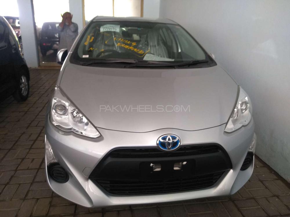 Toyota Aqua 2015 for Sale in Multan Image-1