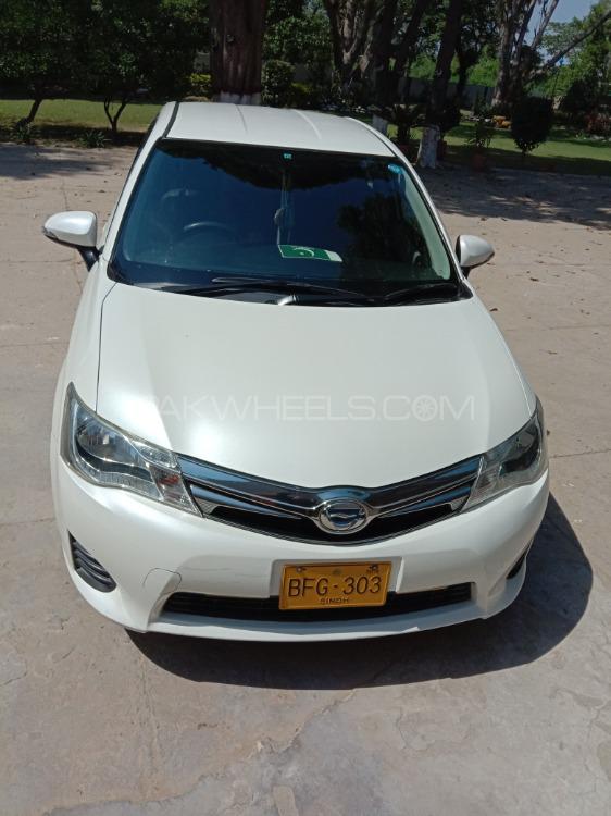 Toyota Corolla Axio 2013 for Sale in Jhelum Image-1
