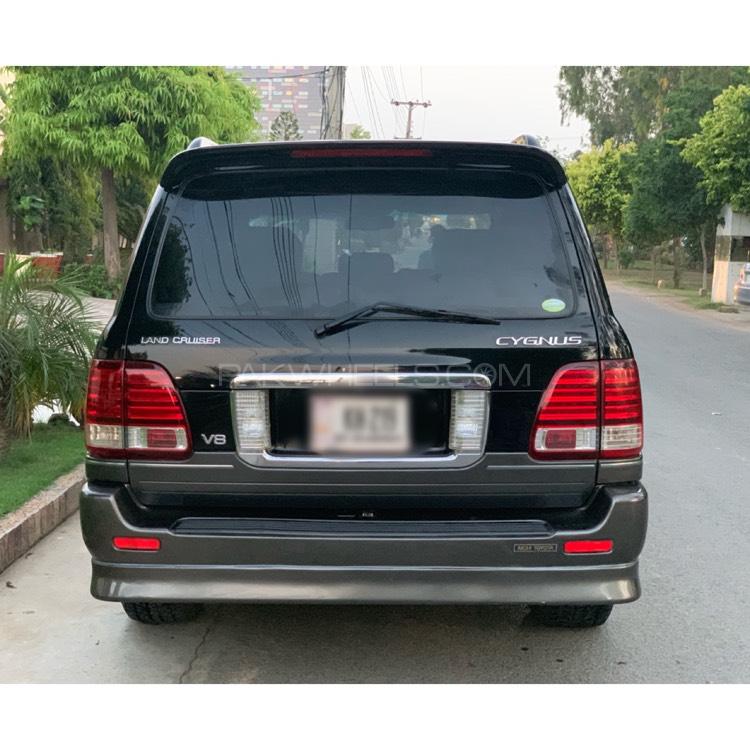 Toyota Land Cruiser 2006 for Sale in Lahore Toyota Land Cruiser 2006 for Sale in Lahore Image-2
