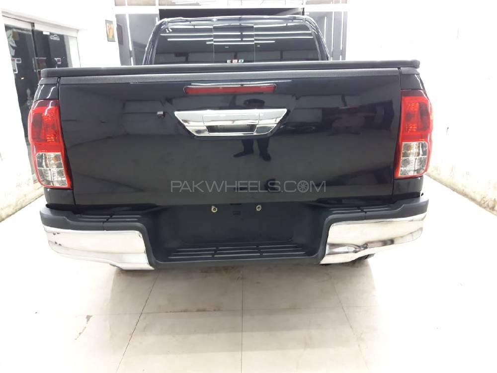 Toyota Hilux 2018 for Sale in Karachi Toyota Hilux 2018 for Sale in Karachi Image-8
