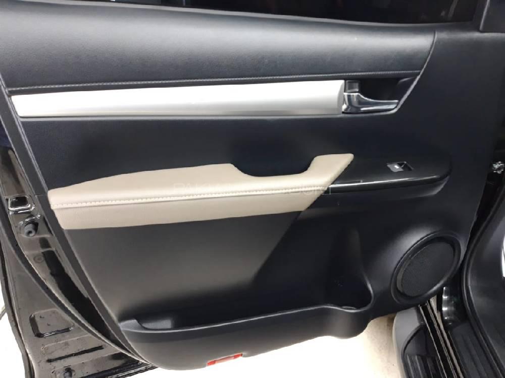 Toyota Hilux 2018 for Sale in Karachi Toyota Hilux 2018 for Sale in Karachi Image-10