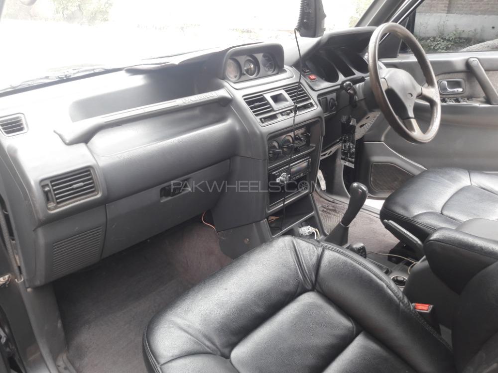 Mitsubishi Shogun 1992 for Sale in Peshawar Mitsubishi Shogun 1992 for Sale in Peshawar Image-5