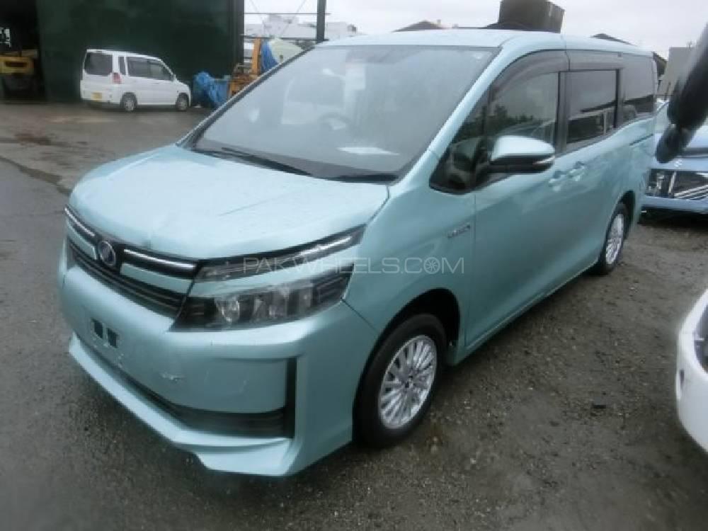 Toyota Voxy 2014 for Sale in Sialkot Image-1