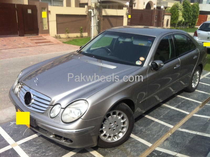 Mercedes Benz E Class 2004 for Sale in Lahore Image-1
