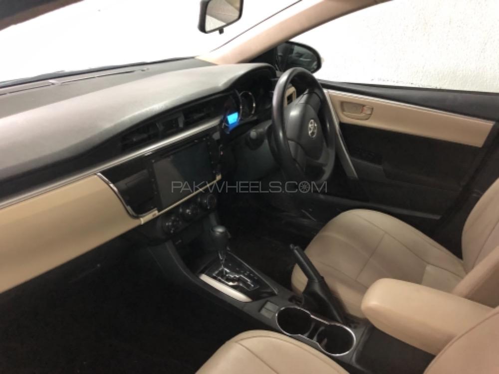 Toyota Corolla 2015 for Sale in Lahore Toyota Corolla 2015 for Sale in Lahore Image-6